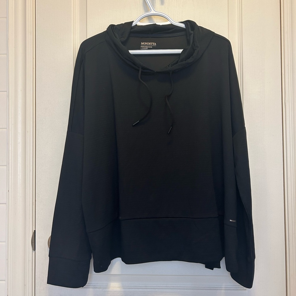 MonDetta Black Hooded Pullover Top